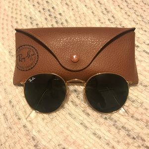 Ray Ban rounds